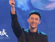 世俱杯决赛-欧冠之夜的双重震撼，巴黎击溃拜仁，维尼修斯刷新纪录