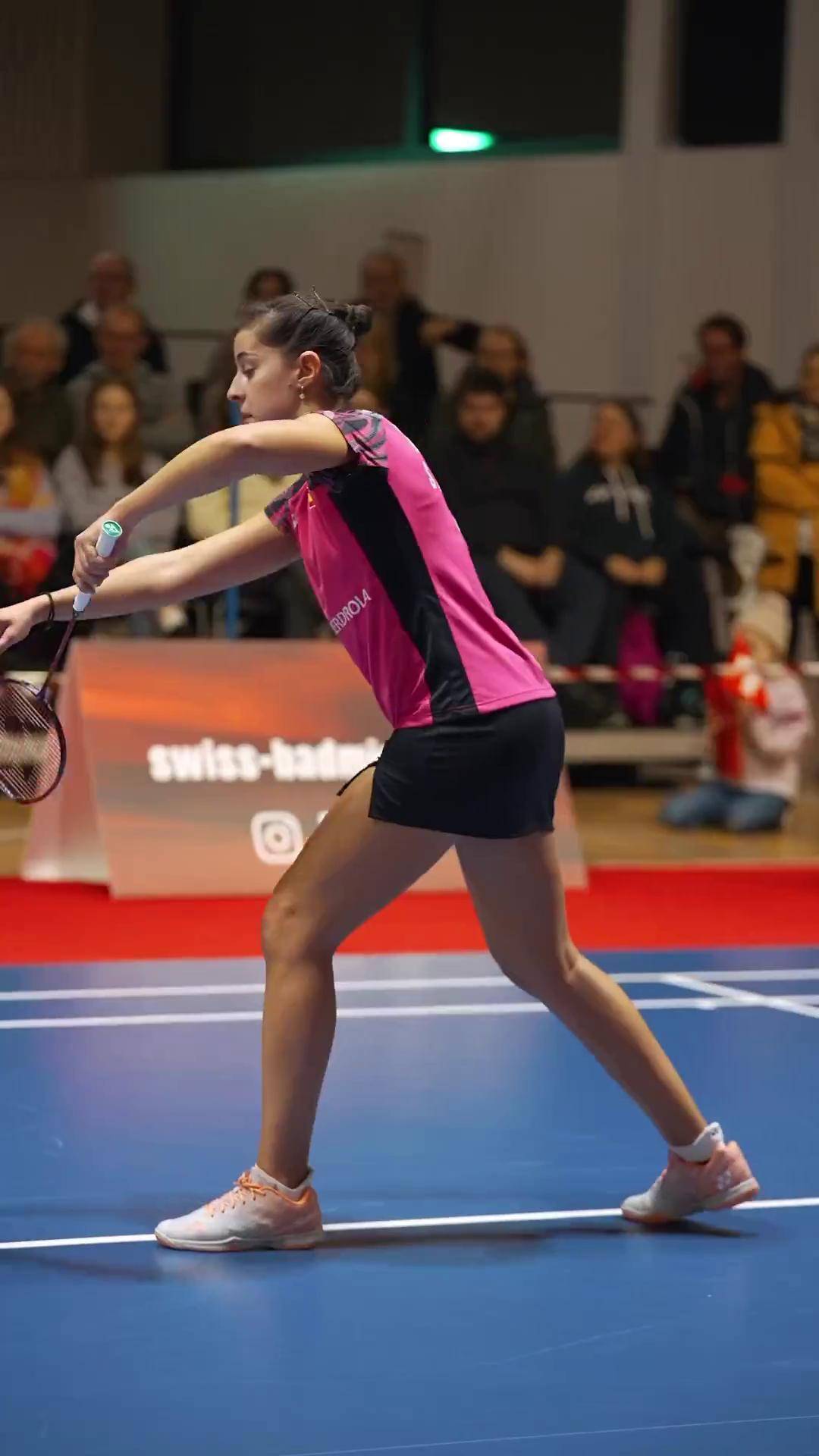 世俱杯-马来西亚羽毛球队险胜英格兰羽毛球队，马琳关键制胜的简单介绍